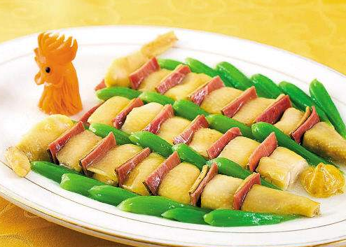 白汁东山羊 .这种菜也是海南的一道特色菜了.