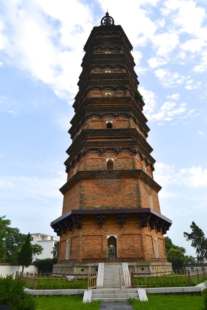 江西一座鲜有人知的古塔,有千年历史,是省内现存最早的大型古塔