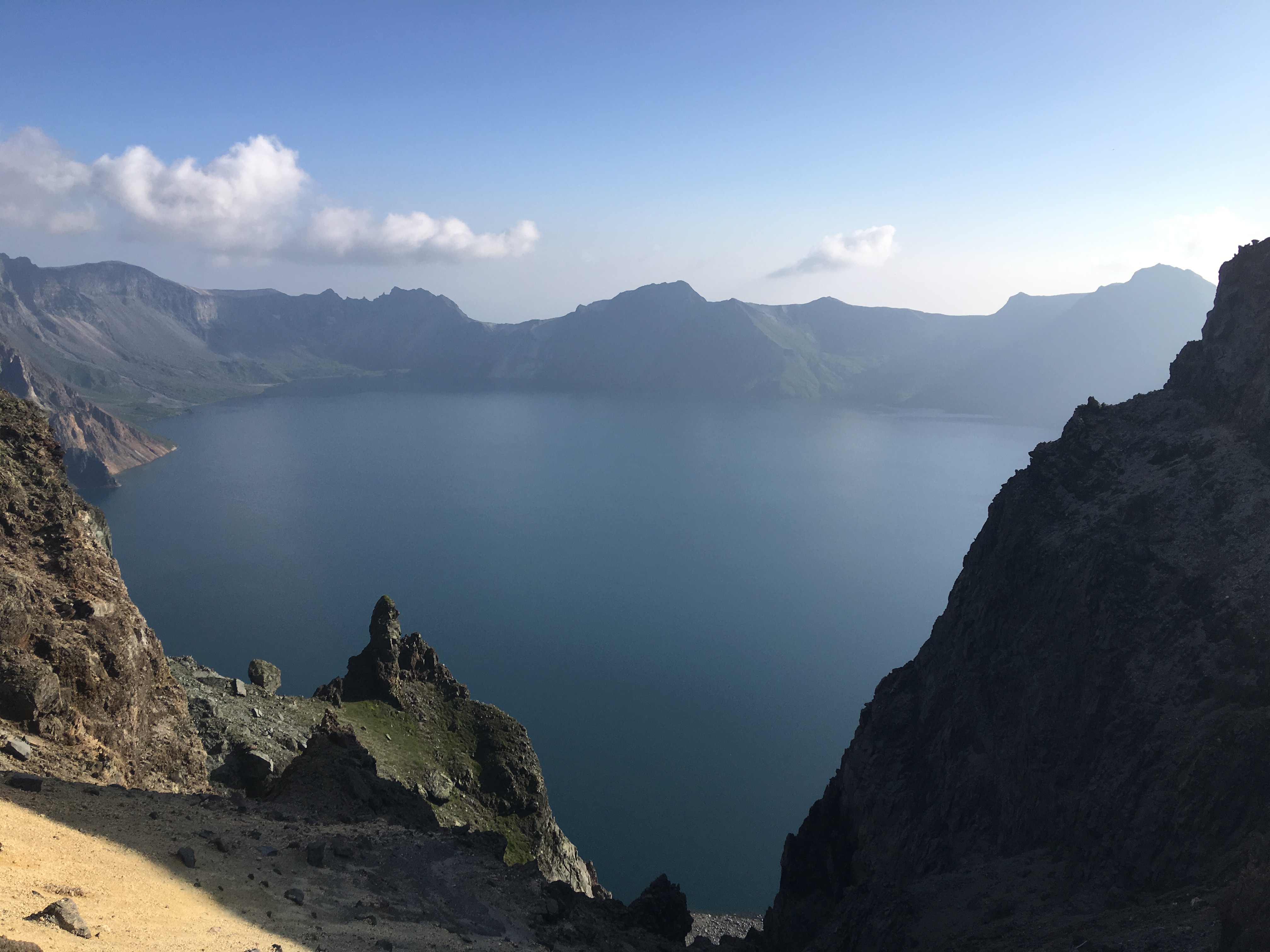 高山之巅的明珠:长白山天池