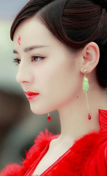 正当红女艺人的经典古装造型,刘诗诗若曦古典美,红衣热巴很惊艳