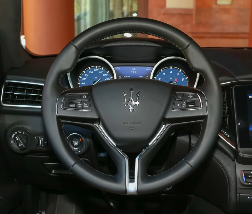 大气的玛莎拉蒂ghibli3.0t 350hp 标准版