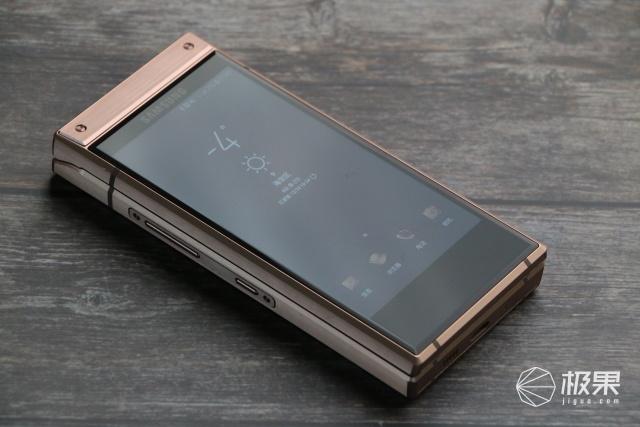 三星w2019翻盖手机评测:"复古味"的奢华,一般人真不懂