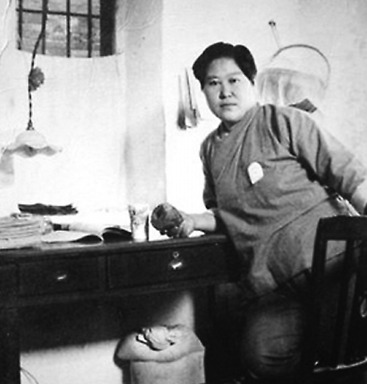 图为施剑翘,原名施谷兰,父亲是施从滨,民国时期的奉系将领,死于孙传芳