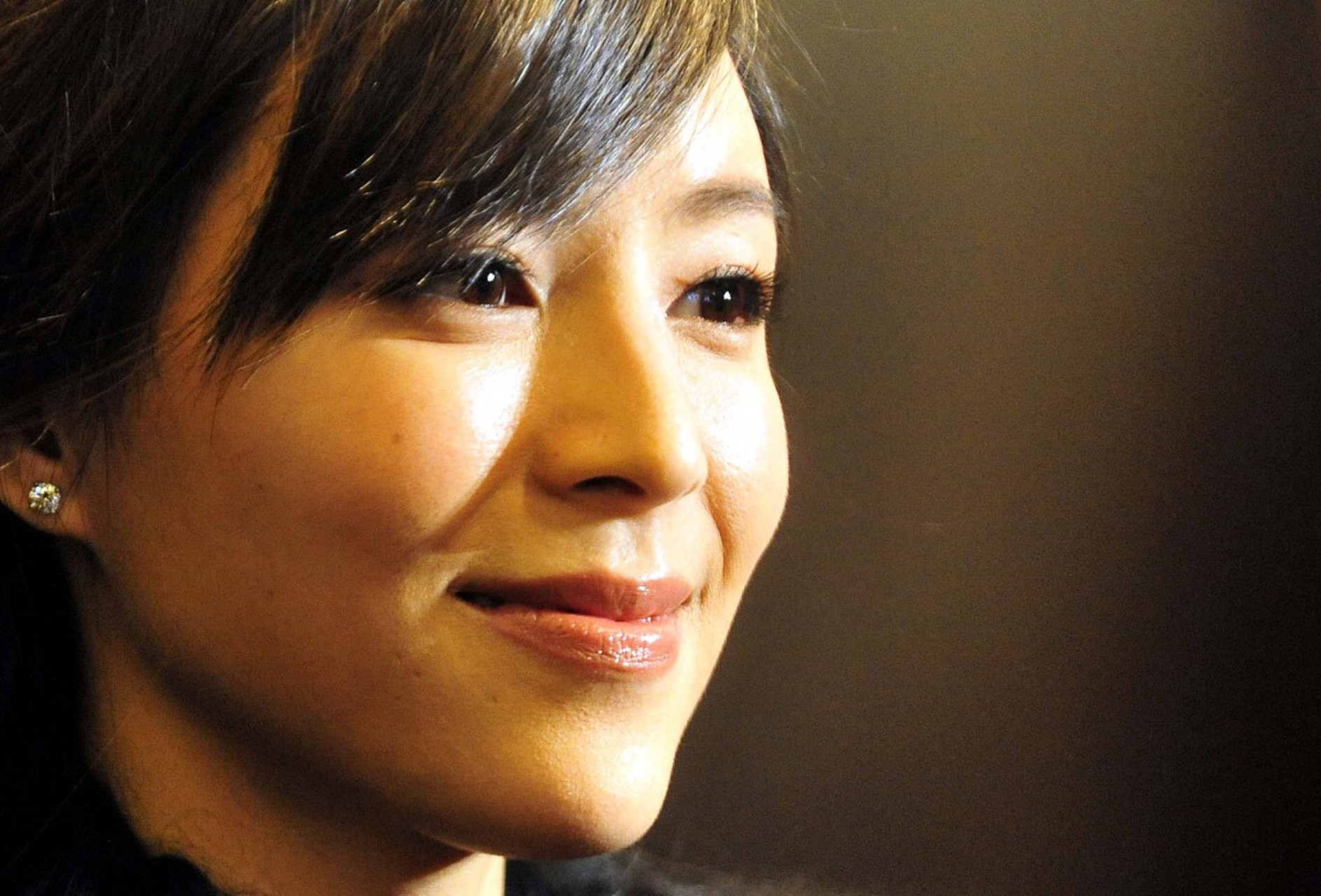 张静初的演技其实相当好,当年看她和古天乐的对手戏,那叫一个过瘾,但