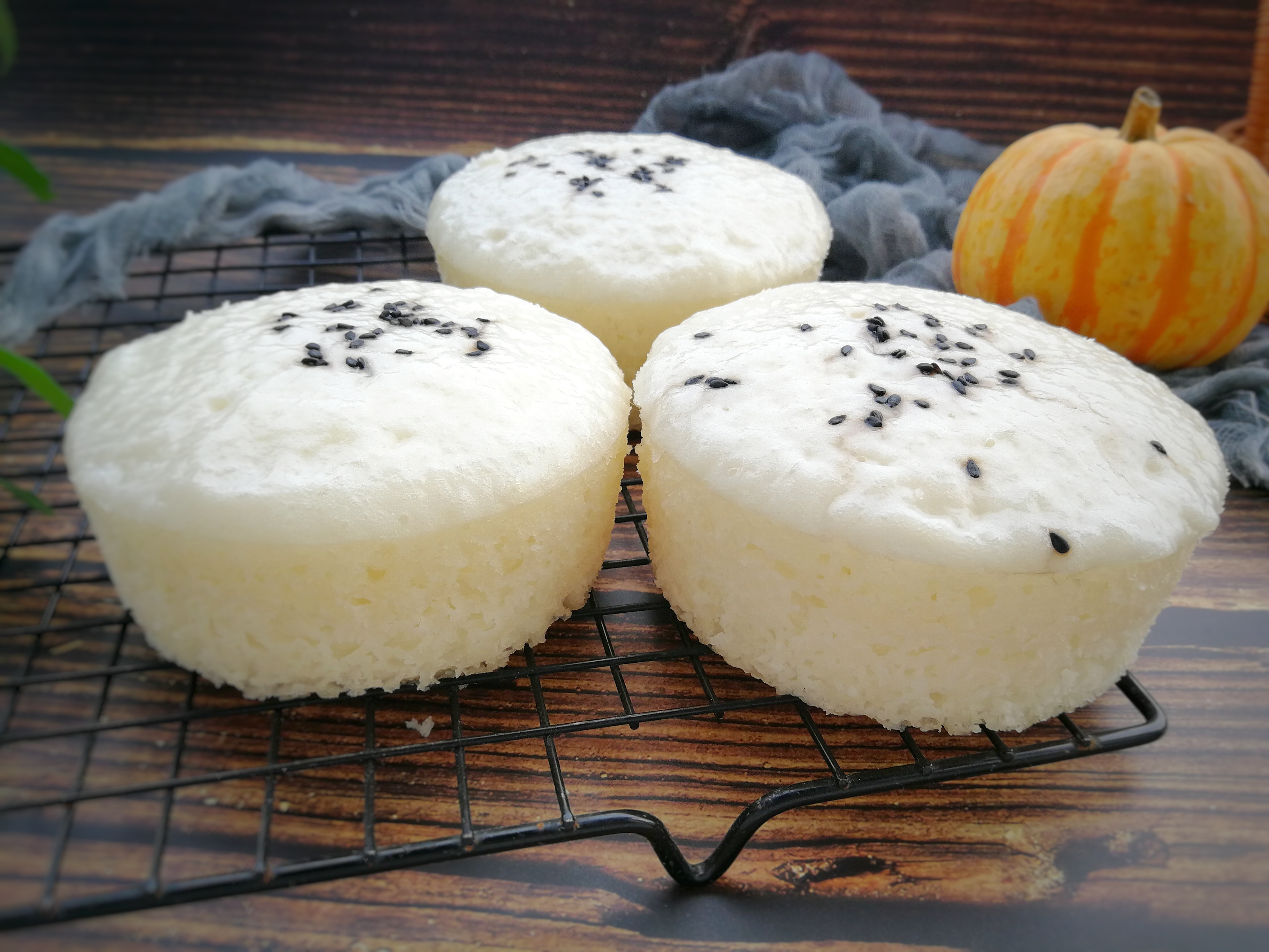 不用泡打粉,也能做出宣软的米发糕,好吃又好学,比做蛋糕还简单