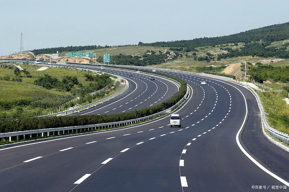沈大高速遭遇异常慢车惊险连连
