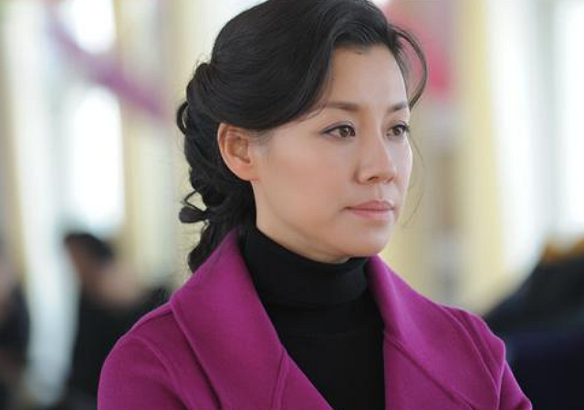 刘琳出演知否知否中王若弗而变身行走的表情包,她能否