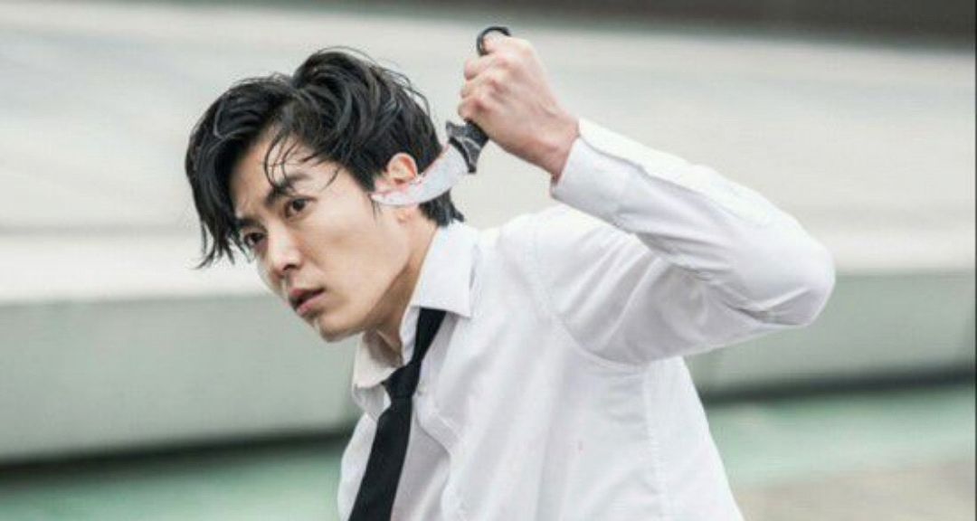 《鬼客》禁欲系神父金材昱为什么被喊茅台酒,演技这么炸裂的吗