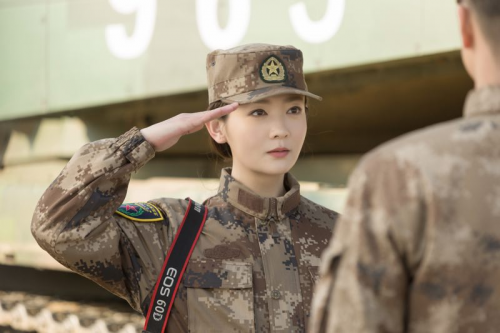 《陆战之王》霸气崔波遭遇王雷表白 当军嫂撑起半边天