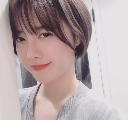 37岁韩国女星具惠善短发造型宛如少女!快来学习下减龄发型吧!