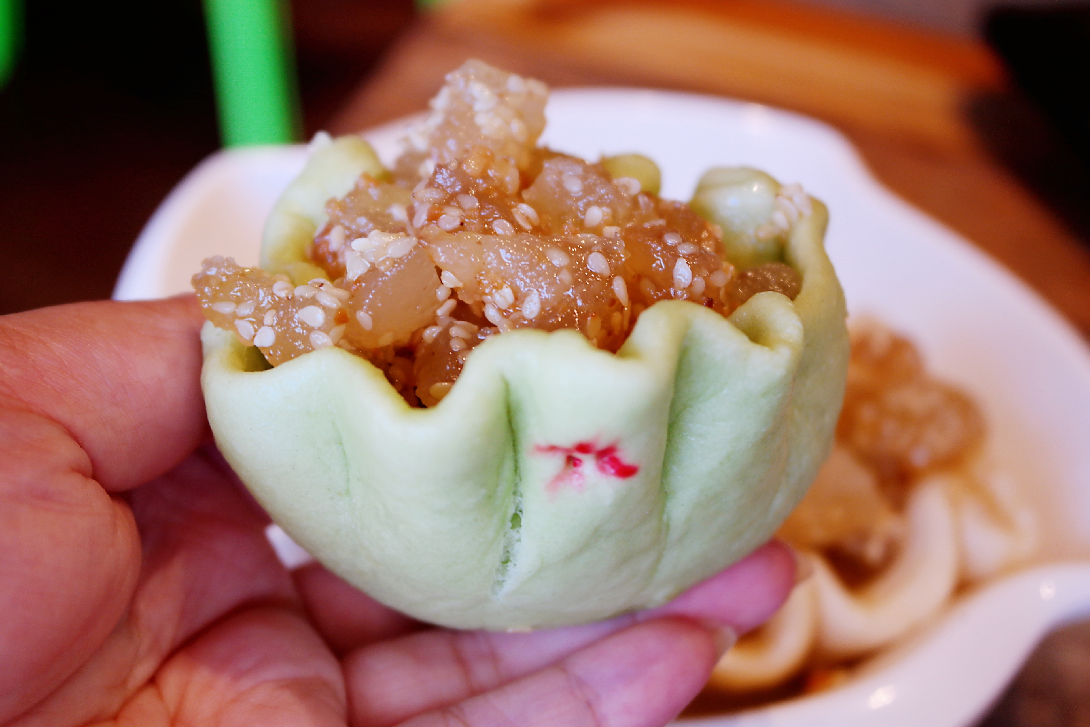 而外此皮一般是原味荷花夹,也就是原味的面皮,在