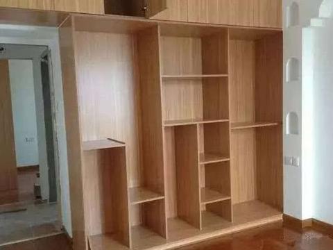 打造衣柜不要用免漆板了,入住就知有多不实用,后悔我家当初不懂