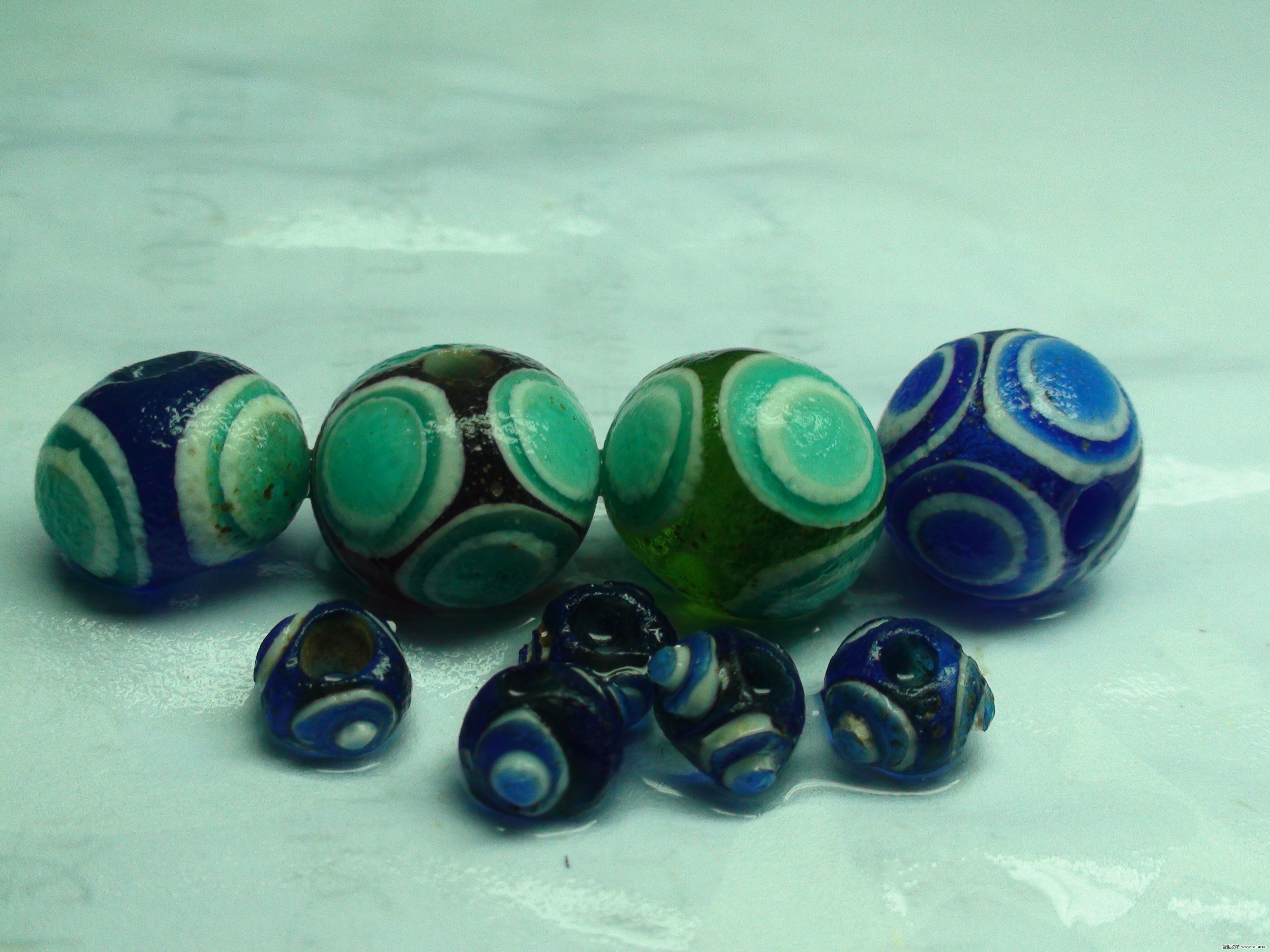 大姐带来4颗战国时期的蜻蜓眼,专家红着眼说:我们不估价!