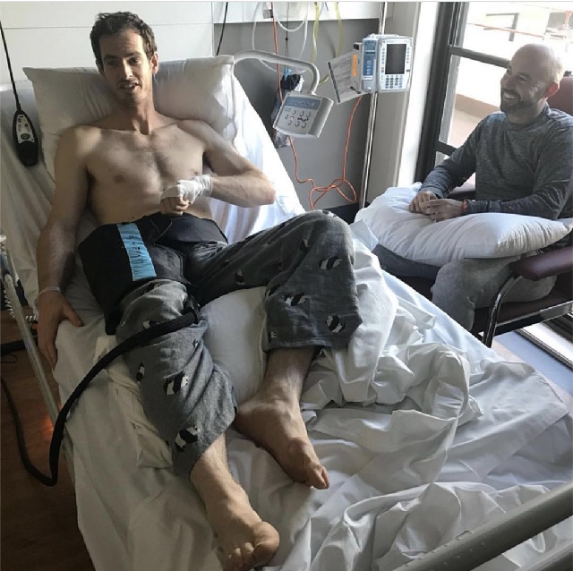 英国网球明星穆雷完成臀部手术