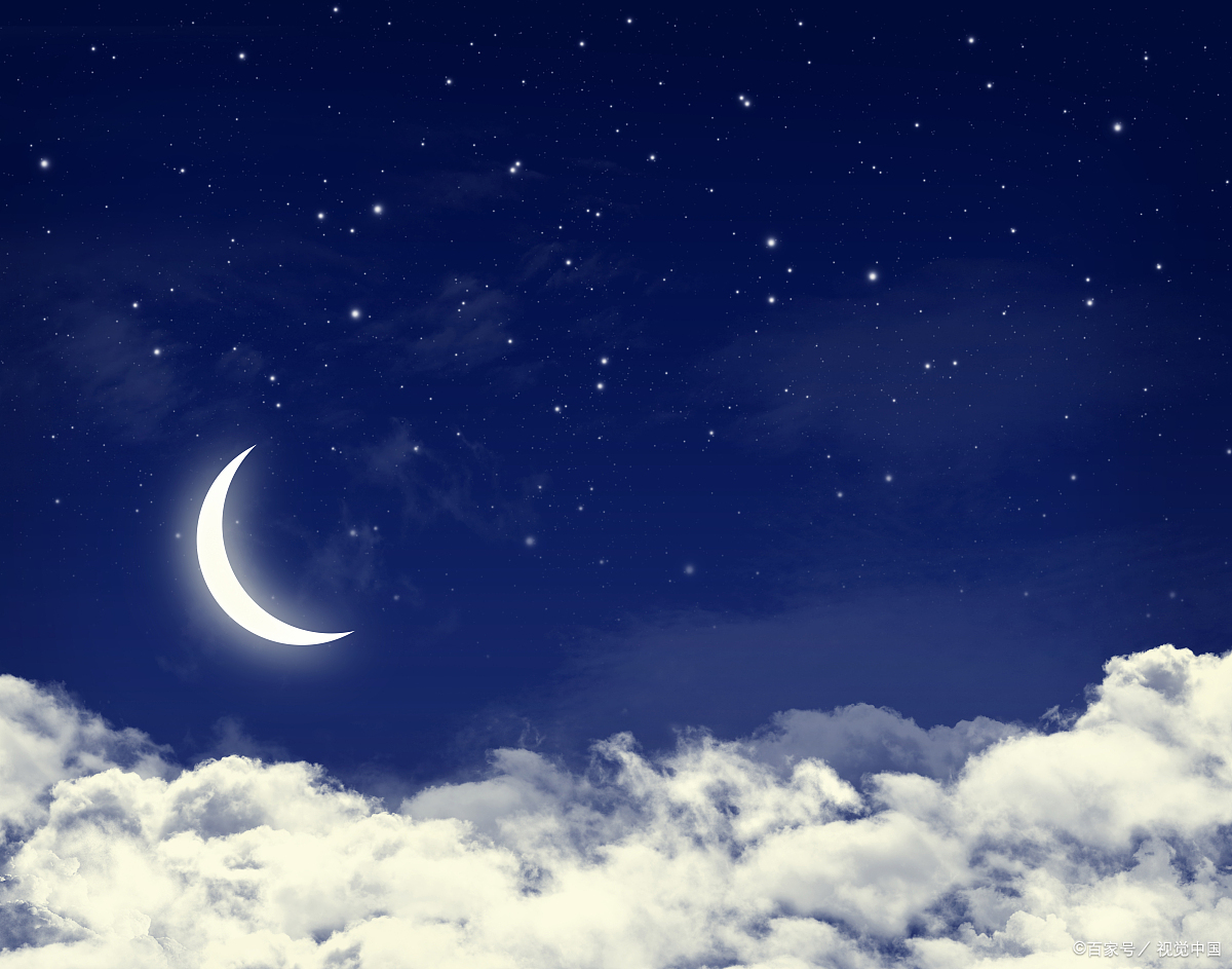 星空璀璨,无数颗闪亮的星星散布在宇宙中,它们仿佛是天空中的明珠