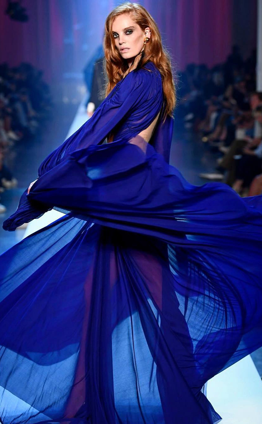 维密超模之alexina graham,完美的身材轻松穿出十足的女人味