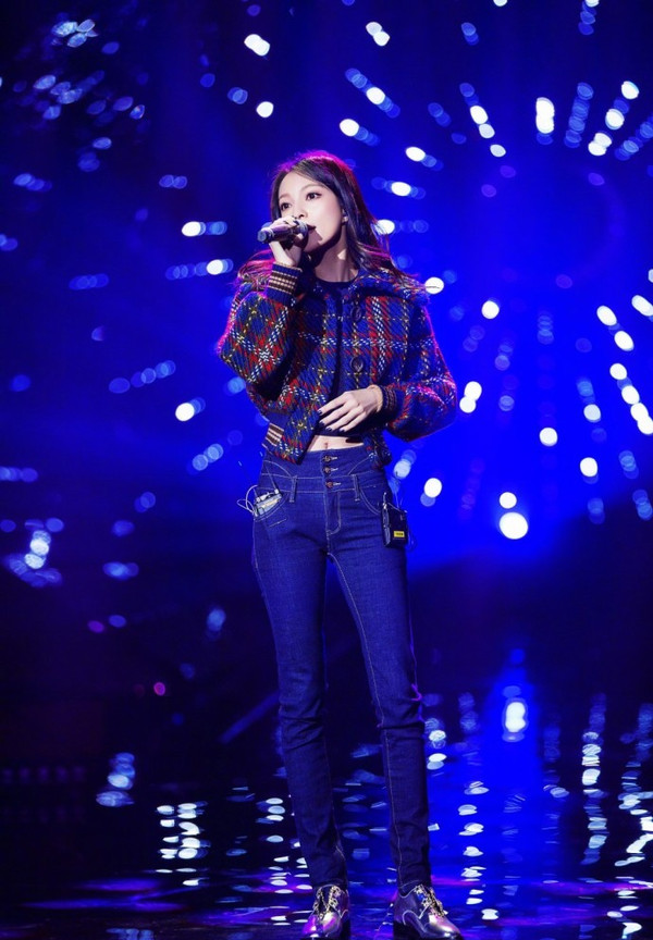 张韶涵靠歌手从二线女星变回一线女星,粉丝:等了太久!