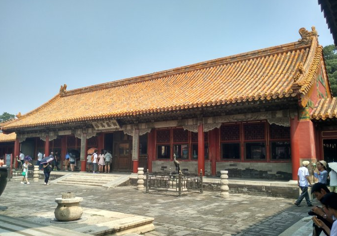 翊坤宫,明代汉族宫殿建筑之一,始称万安宫