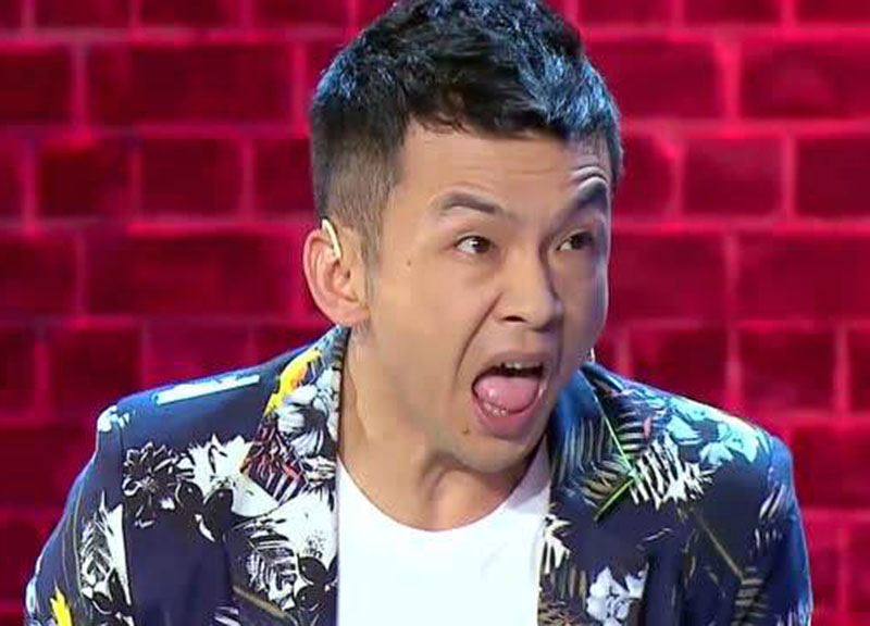 《欢乐喜剧人5》决赛周云鹏致敬赵本山,想改变风格却引来质疑