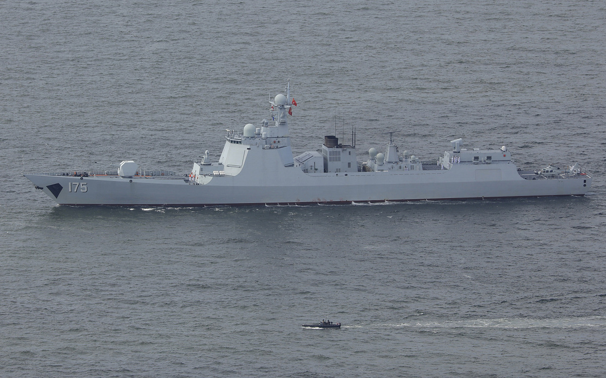 我军敢于亮剑,在台湾海峡052d军舰撞向美军军舰  6月3日,美国和加拿大