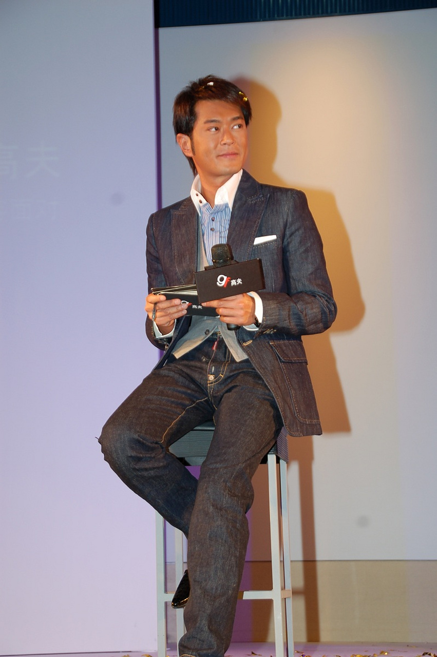 古天乐#  67古天乐:真正的偶像,背后的慈善事业 娱乐圈中俊男美女