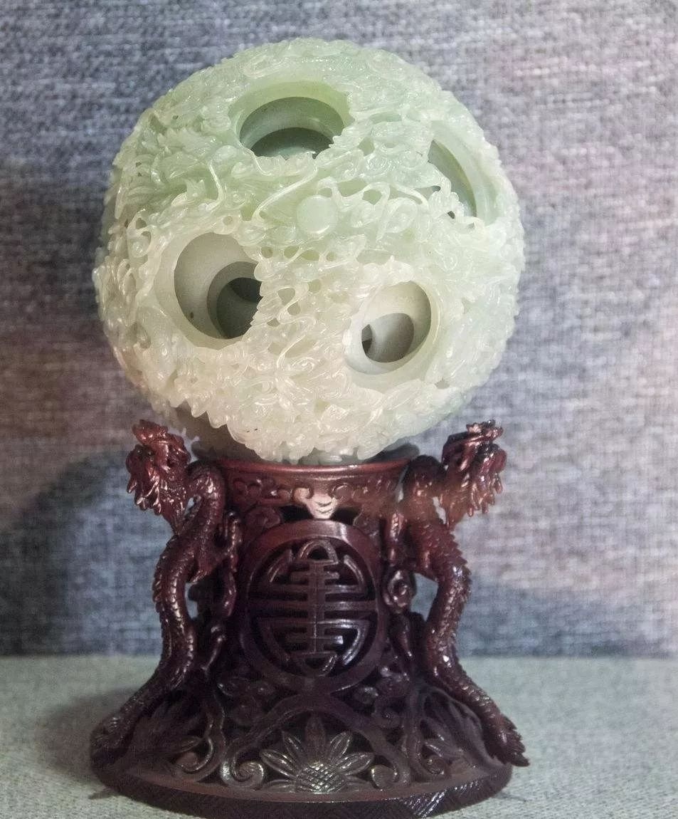 造型精巧繁复,让人叹为观止的鬼工球,为何被雍正皇帝下令禁造?