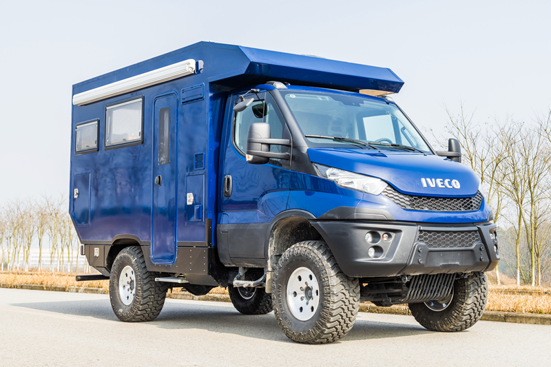 进口四驱依维柯越野房车速腾漫步者价格过百了吗