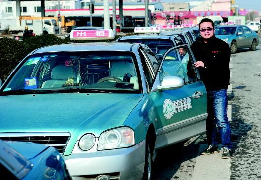 同样都是手动挡,出租车司机为什么起步快?看看老司机怎么说