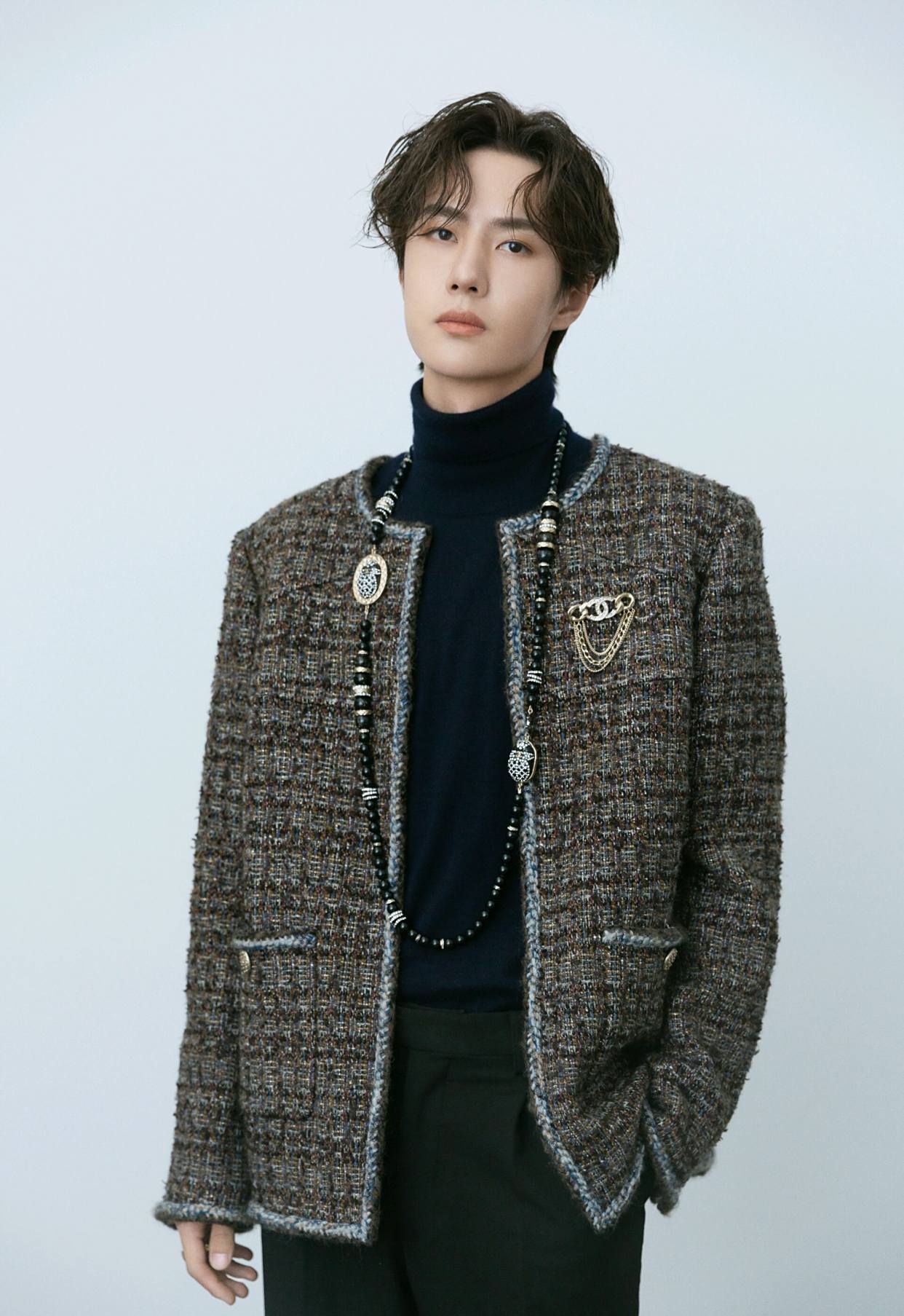 王一博小香风合集:帅气又精致的贵气男孩