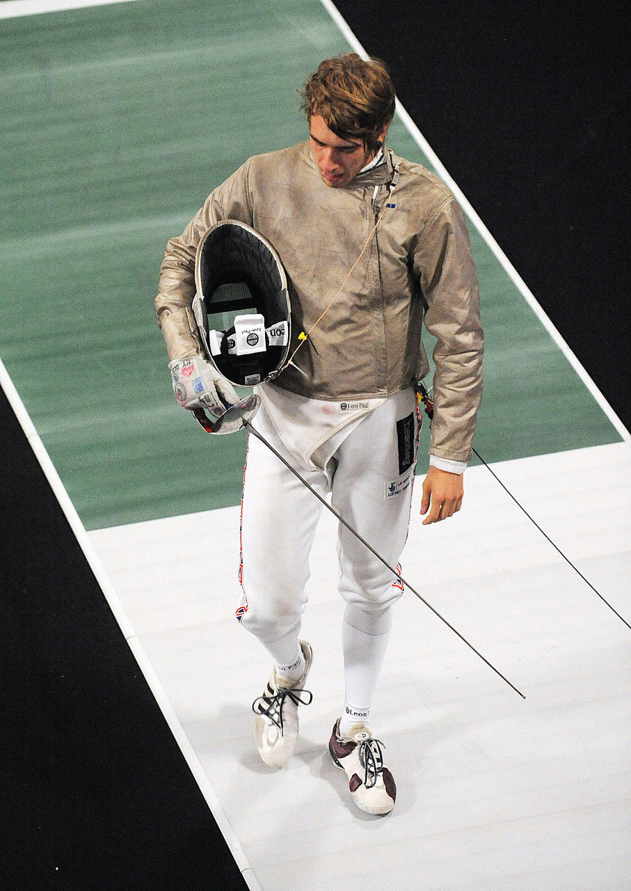 标题:英国剑术:点亮16世纪欧洲武术之光  16世纪欧洲,饱受战乱之苦