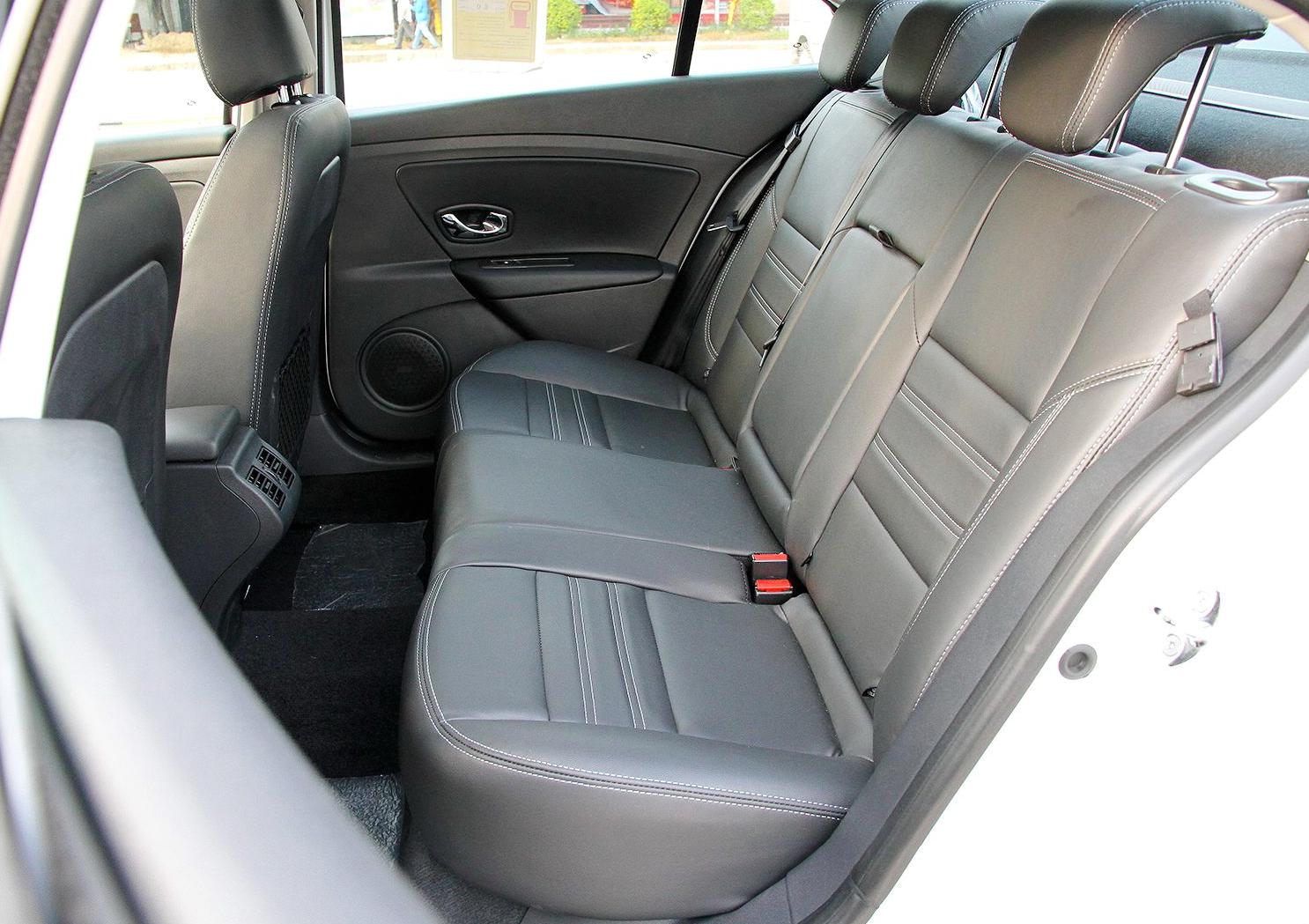 无可挑剔的风朗,气场非常足,非常超现代化