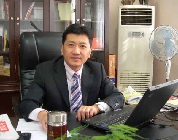 【出彩华龙人】程建: 让百姓更信赖"百姓"