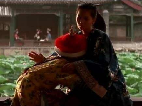 古代奶娘的奶水,不但孩子吃,大人也不知羞耻地吃?