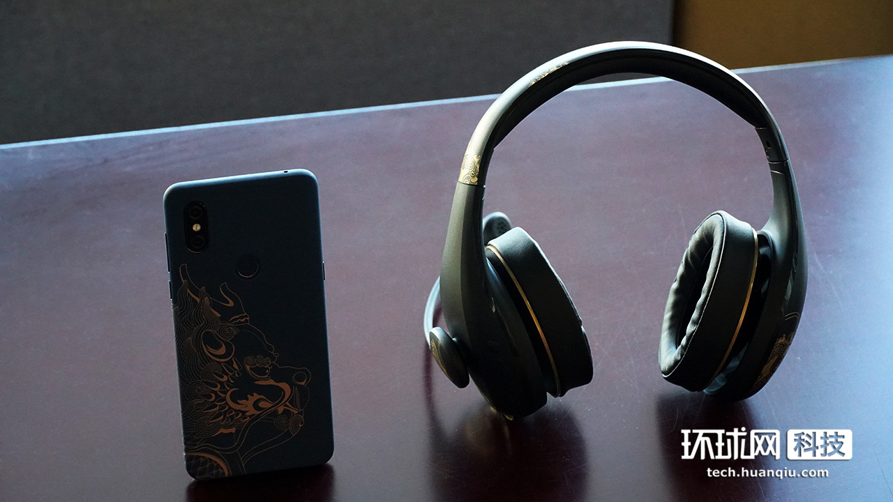 一间消音k歌必备 小米蓝牙耳机k歌故宫版体验