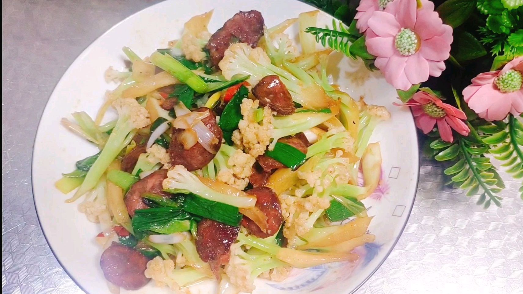 孜然花菜这样做,非常好吃