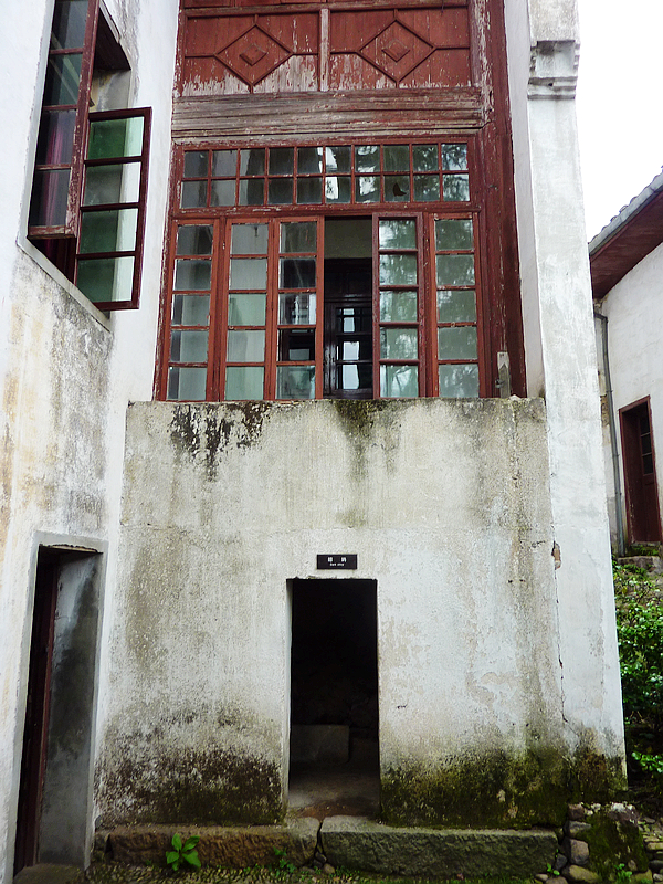 戴笠故居在浙江省江山市保安乡,现在是一个旅游景点