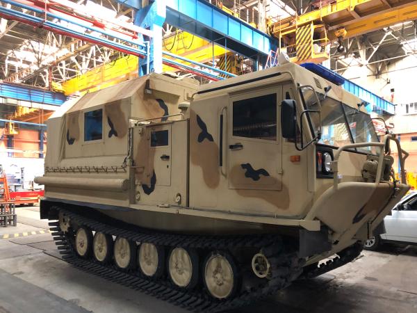 俄罗斯军用装甲车厂展示民用全地形车