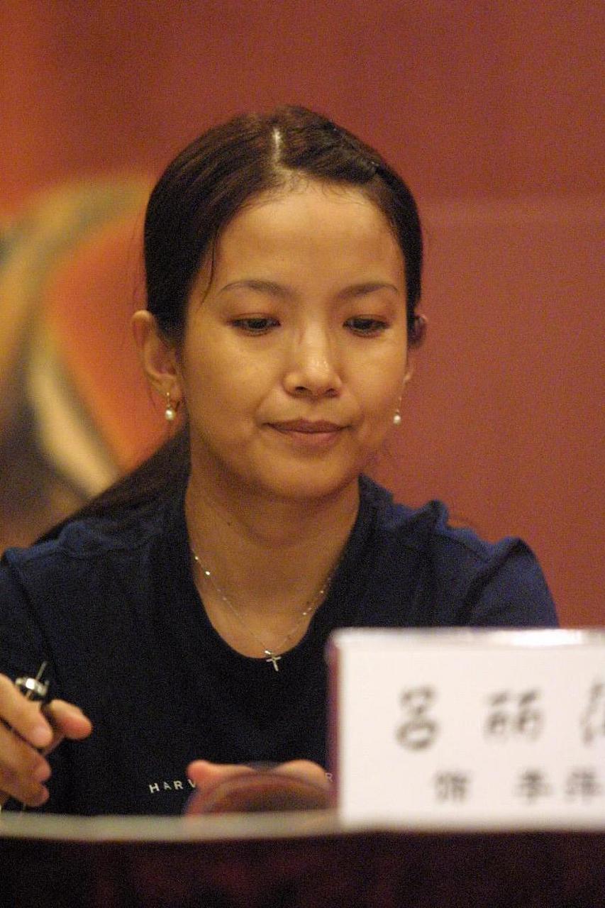 吕丽萍与陶伟离婚21年:她带儿子三婚,他病逝后父母与妻子打官司.