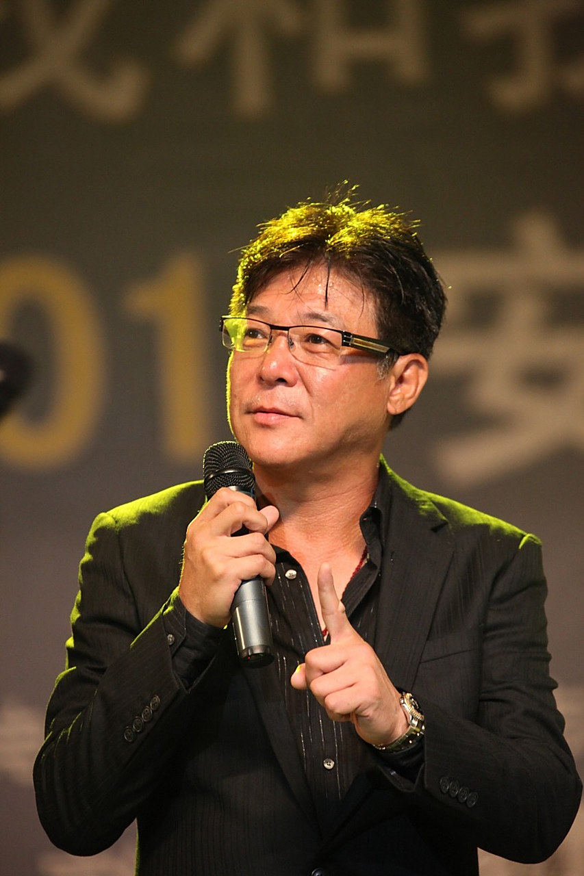 姜育恒的再回首,从首发到今天已经40年了.