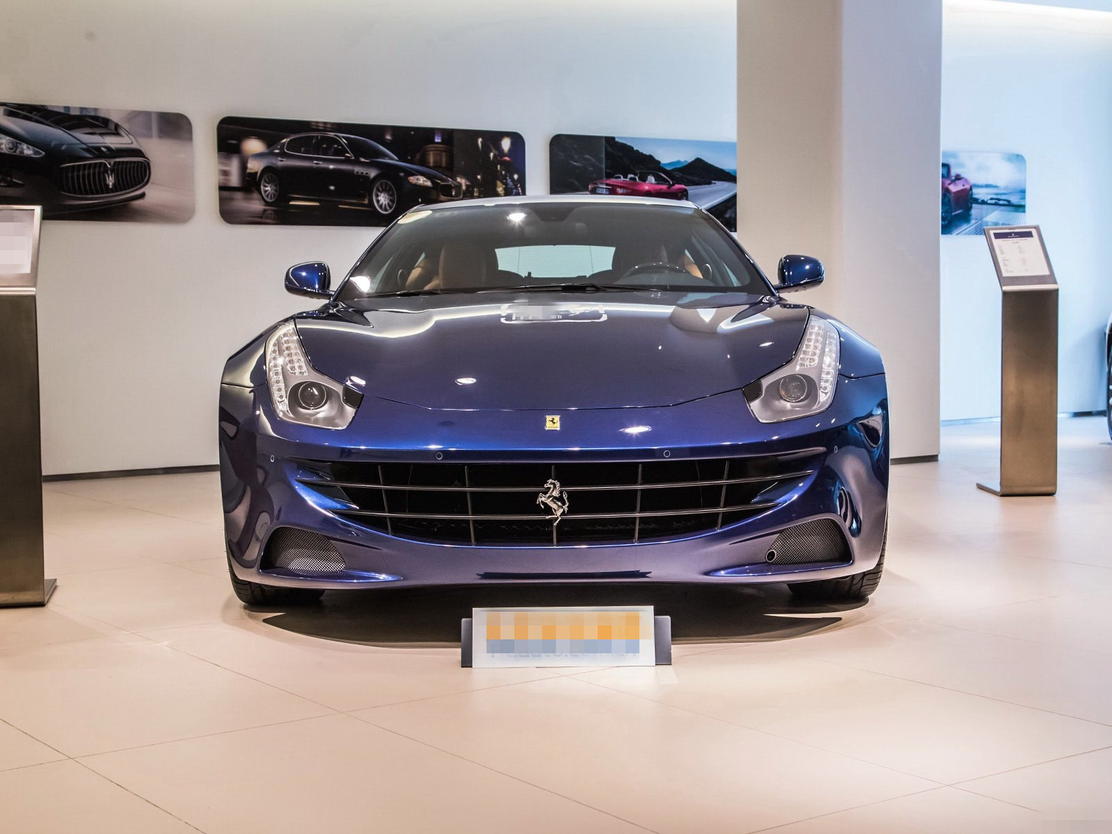 对法拉利ff外观的品鉴