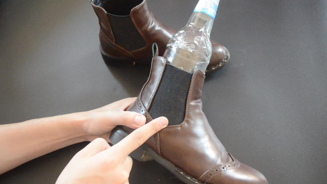 空啤酒瓶塞进鞋子里,没想到作用这么大,看完你会感谢我的