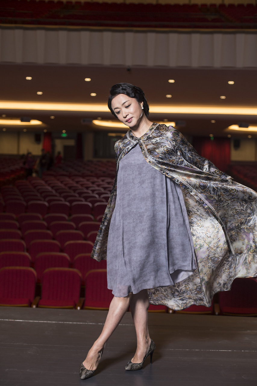金星被问:做完变性手术后,和女人一起洗澡,会不会动心?