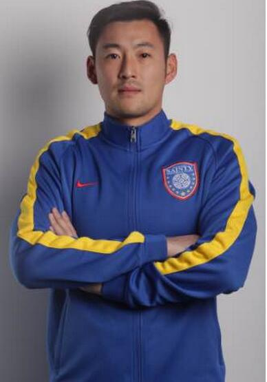 张思鹏首发却踢这么烂张思鹏父亲是谁有怎样的家庭背景