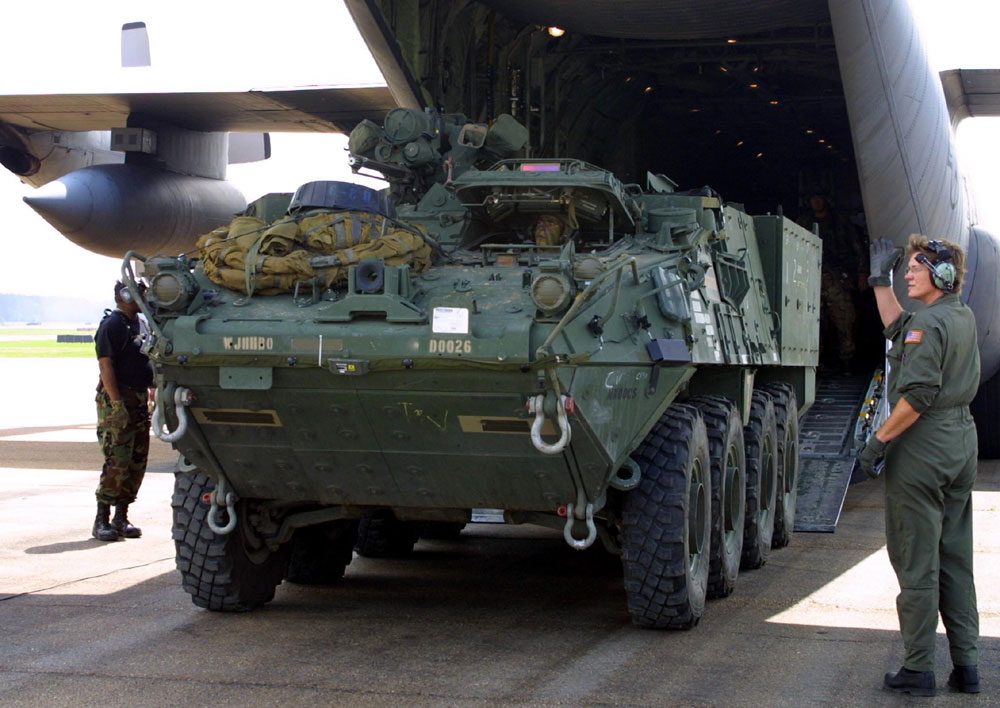 斯崔克轮式装甲车重量图片