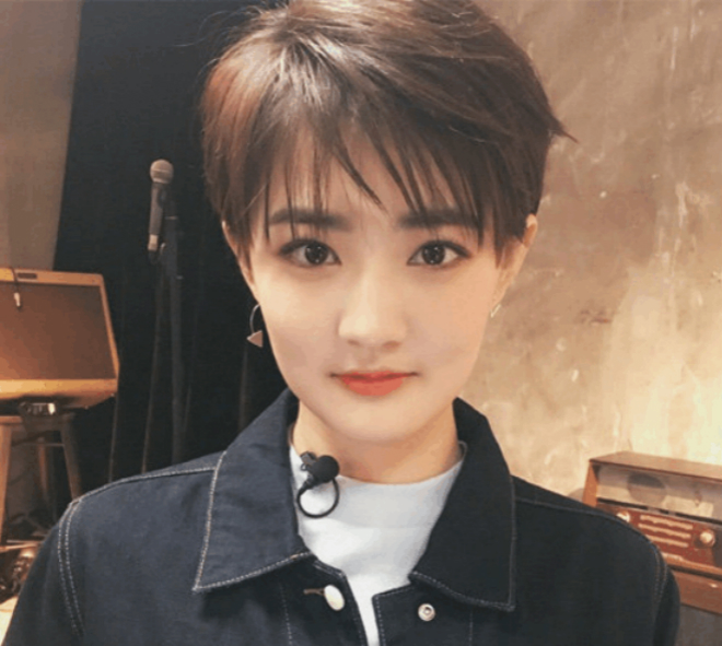 留着短发的五位女明星,你觉得哪一位更能入得了你的