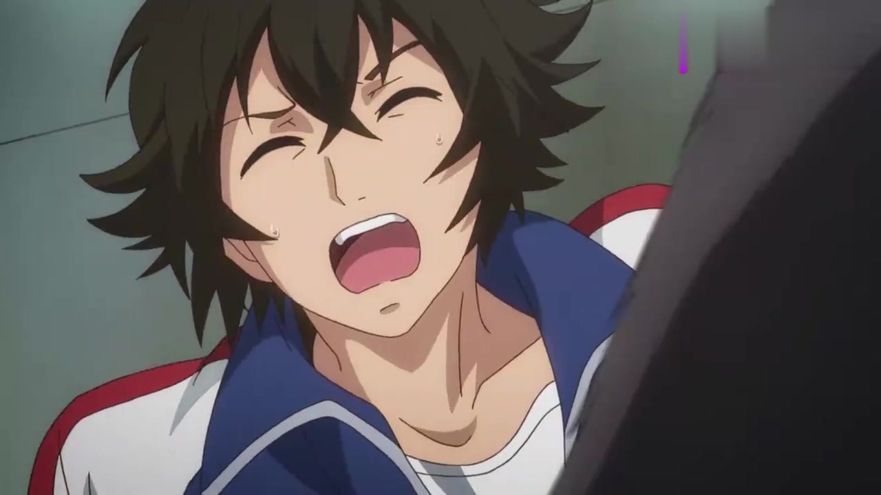 动漫图集:张小侯遇到了危险,关键时刻莫凡赶到救下了张小侯