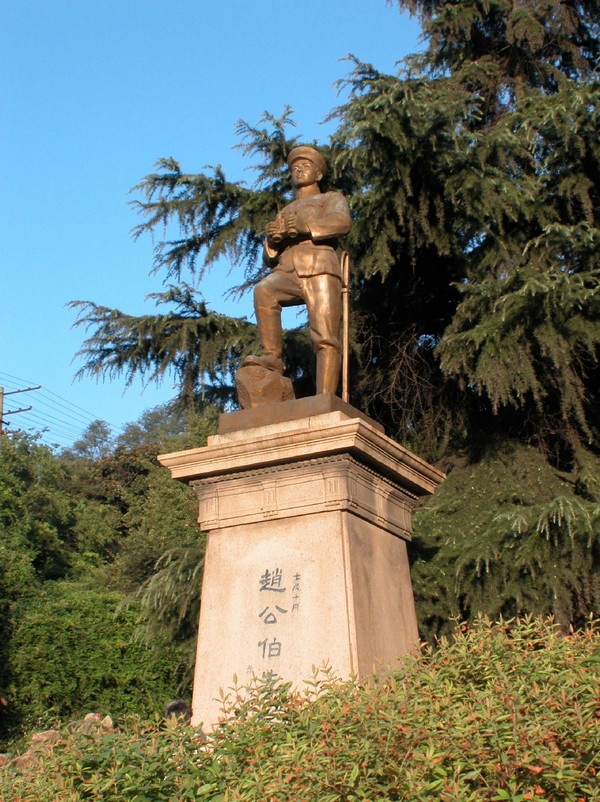 除了兰州五泉山公园,上海市共青森林公园,树木葱茏的公园还有这些呢