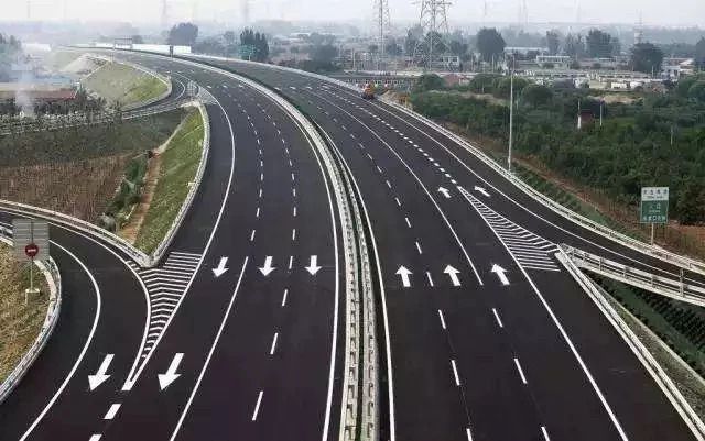 長深高速公路增設連雲港機場互通!市域快軌縱貫線將.