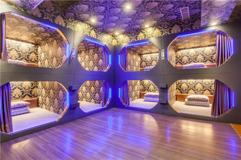 年底,同学聚会该怎么玩?威廉古堡轰趴和你说!