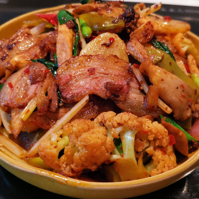 干锅大杂烩,想吃什么放什么,太下饭了